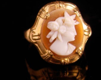 antique gold cameo ring / 10k gold victorian ring / size 4 1/2 / Vintage estate jewelry / genuine carved shell / mothers day / carved woman