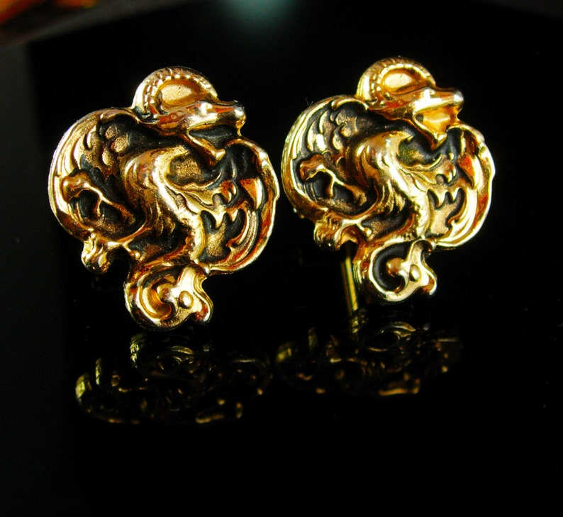 Gold Dragon Cufflinks Vintage Chinese oriental Asian Figural Mythical Creature Novelty Wedding fantasy cuff links Pioneer