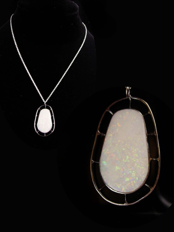 Vintage huge genuine Opal necklace - Cupid stone-… - image 1