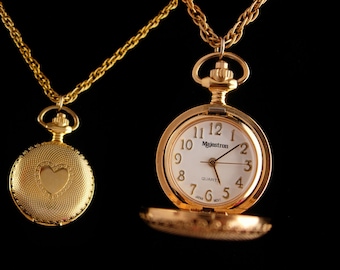 vintage ladies Pocketwatch - watch necklace - heart pendant - hunter case - 30" necklace