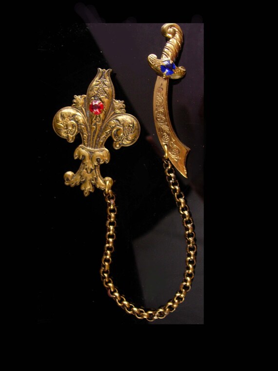 Antique Cloak Clasp with chains - large Fleur de … - image 5