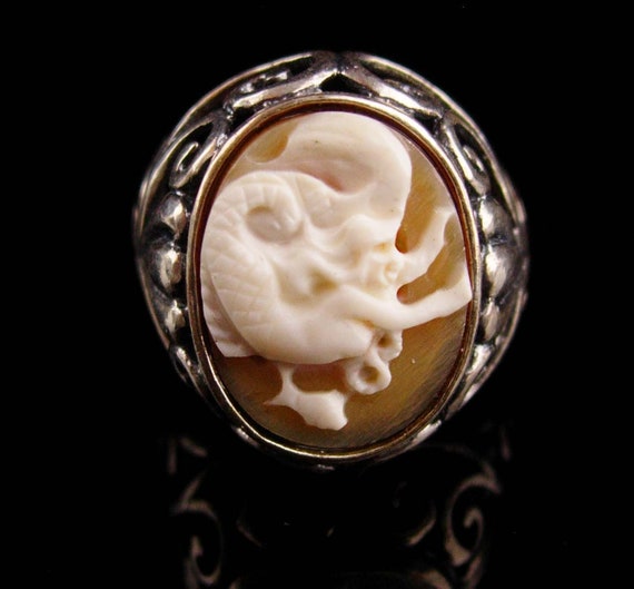 Naughty Mermaid ring / sterling nude cameo / Roma… - image 1