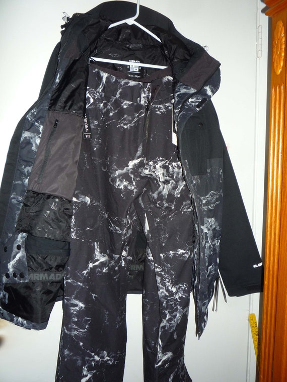 Armada Ski Suit - insulated ski jacket Large - In… - image 3