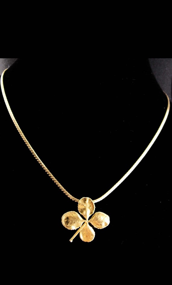 Vintage Irish Necklace / Lucky genuine gold dip gr