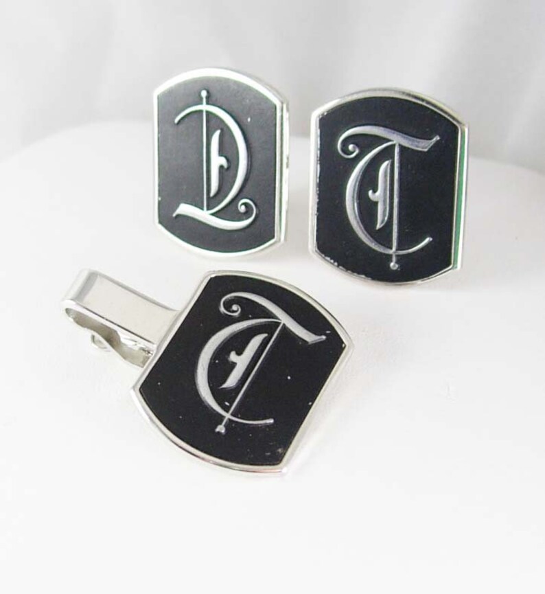 Monogrammed cufflinks DT TD Cufflinks Vintage Tie Clip Set Script Calligraphy groom cufflinks Swank initial letter personalized D Tie bar