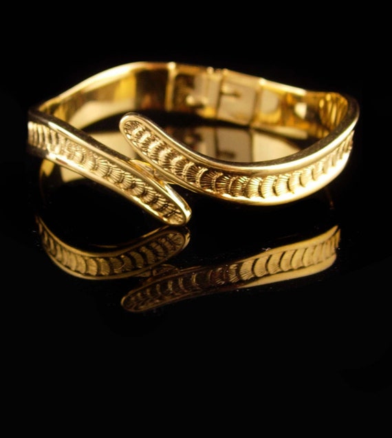 Monet bangle cheap
