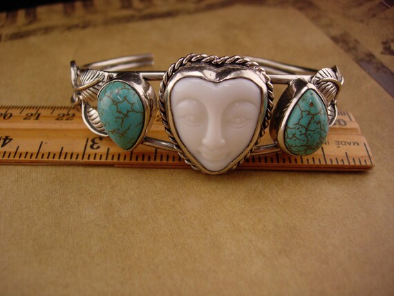 Vintage goddess cuff Bracelet / oriental goddess … - image 7