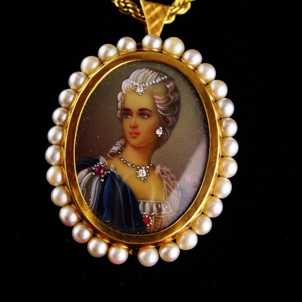 18k gold cameo pendant / Victorian portrait  genuine diamond / Corletto Italy / ruby hand painted brooch / pearl pendant / Antique woman