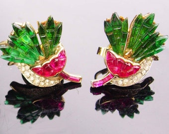 Vintage Crown Trifari Earrings / pink carnation flowers /  Alfred Philippe Invisibly clip on / Signed estate rhinestone