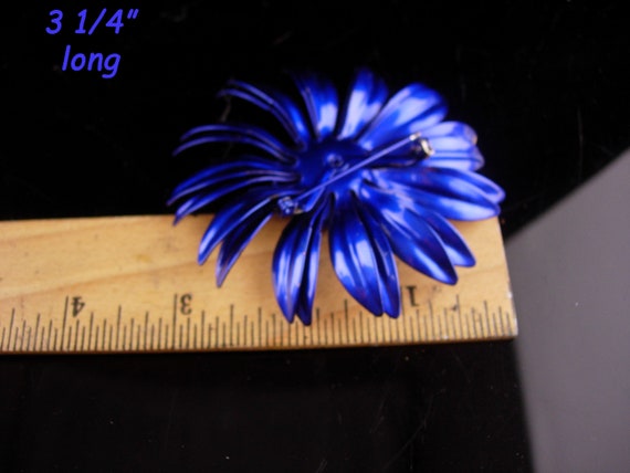 HUGE blue Brooch -  BIGGEST enamel flower pin Riv… - image 4