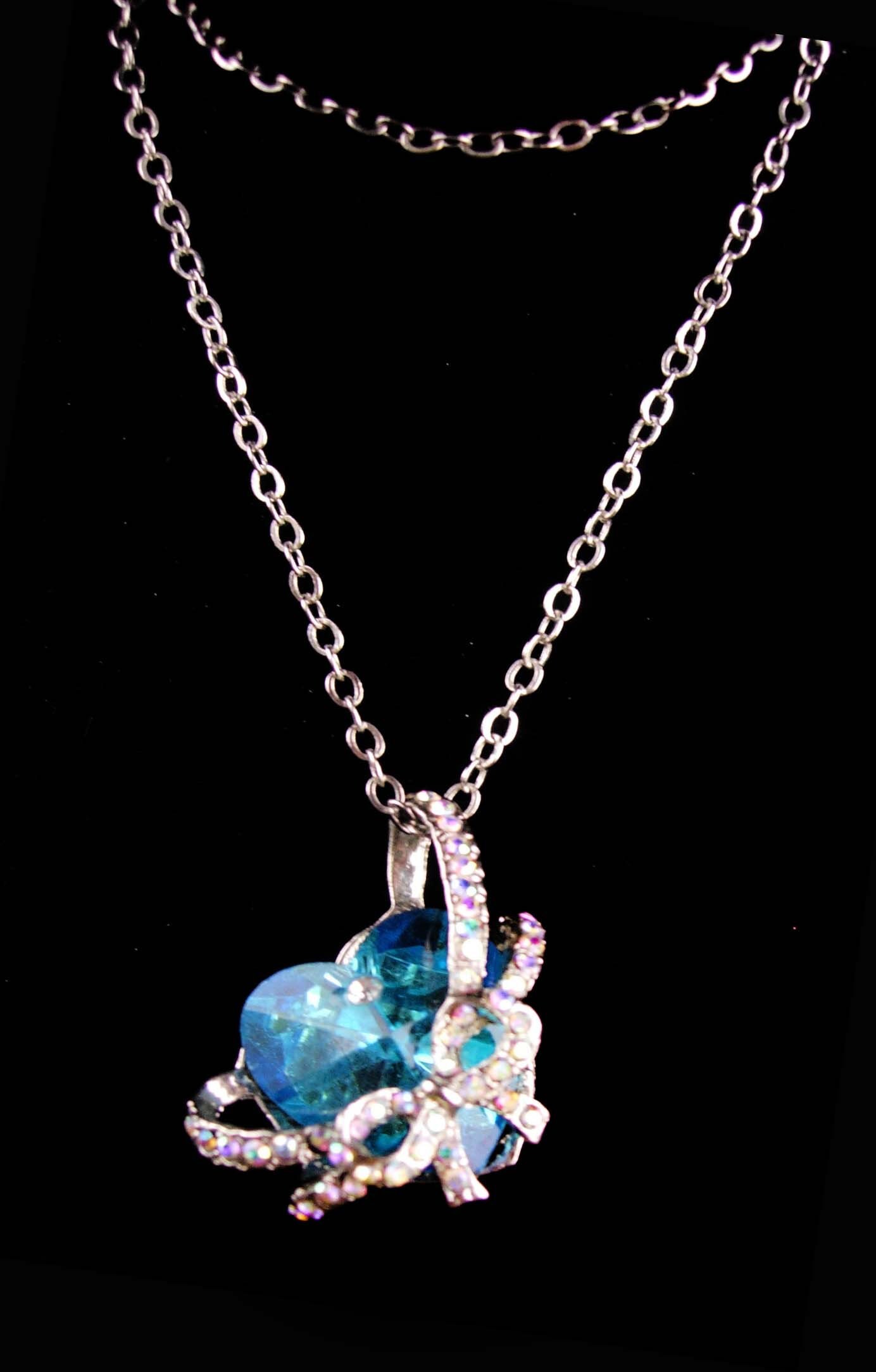 Rhinestone Heart Necklace Blue 