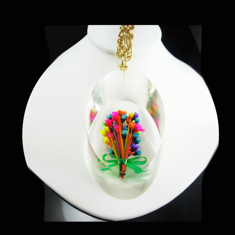 HUGE necklace 1940s LUCITE Necklace Flower bouquet vintage thick dimensional tubular slice Sweetheart gift mid century modern