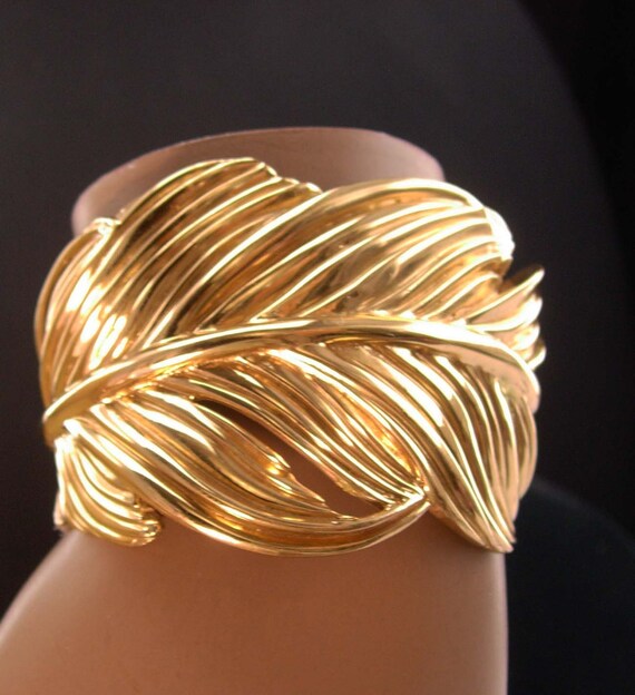 Fabulous wide signed cuff bracelet - Vintage godd… - image 2