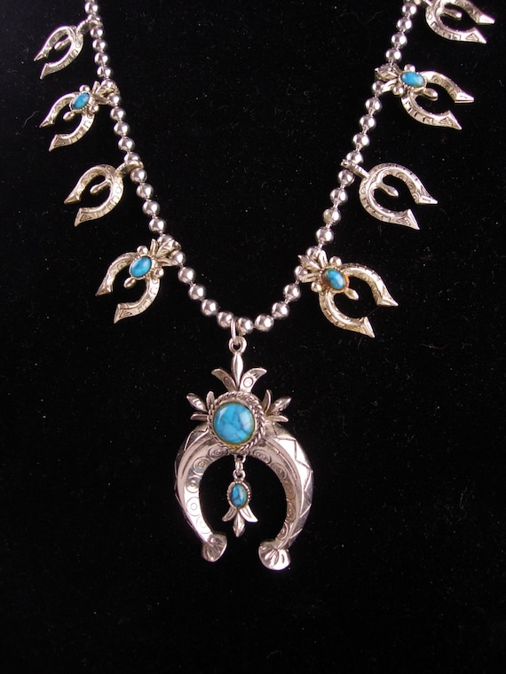 Chunky Turquoise Necklace - Vintage Squash Blosso