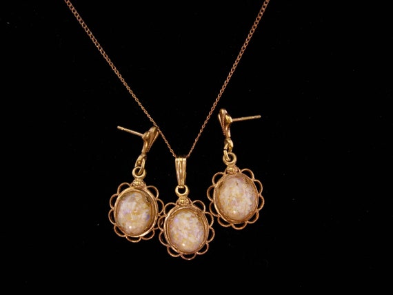 Vintage floating Opal necklace and earrings - 14k… - image 2