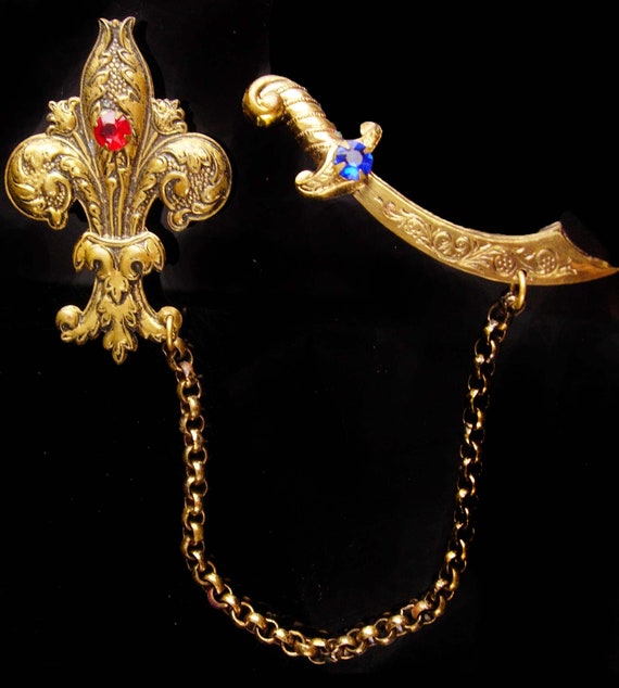 Antique Cloak Clasp with chains - large Fleur de … - image 2