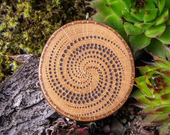 Galaxie Spirale | Boho Holz Anhänger | Naturschmuck personalisiert | Ethno Halskette | Hippie Schmuck | Yoga Mandala Amulett | Goa Festival