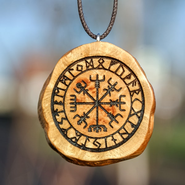 Vegvisir - Baumperlen Anhänger in heller Farbe - Wikinger Kompass, Wikinger Schmuck