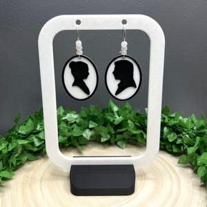 Han Solo & Princess Leia Silhouette Earrings | Star Wars Original Trilogy | Star Wars Earrings | Star Wars Accessories |