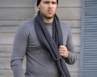 Knit ribbed scarf in luxury merino wool, classic man scarf, grey pure wool mens neck warmer, travel accessory