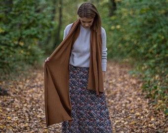 Mustard brown merino wool blanket scarf, soft shoulder wrap, knitted autumn shawl, useful gifts for mom from daughter