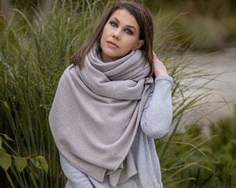 Ivory cashmere blanket scarf, cashmere wrap, plaid blanket scarf, kashmiri shawl, merino wool hooded shawl