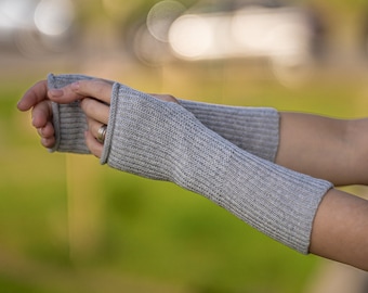 Grey cashmere fingerless gloves, merino wool half finger gloves, knit arm warmers, soft cashmere wrist warmer no thumbs