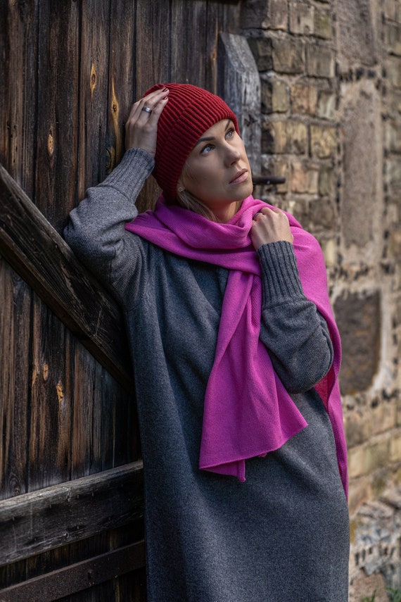 KnittyKnitwear Fuchsia Scarf, Knit Cashmere Wrap, Kashmiri Shawl, Soft Warm Winter Merino Wool Blanket, Luxurious Cashmere Travel Accessory