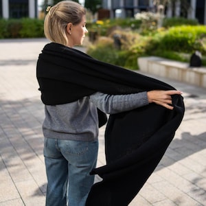 Black cashmere merino wool shawl, knitted oversized wide winter wrap, big travel blanket scarf, luxury Christmas gift for mother, daughter