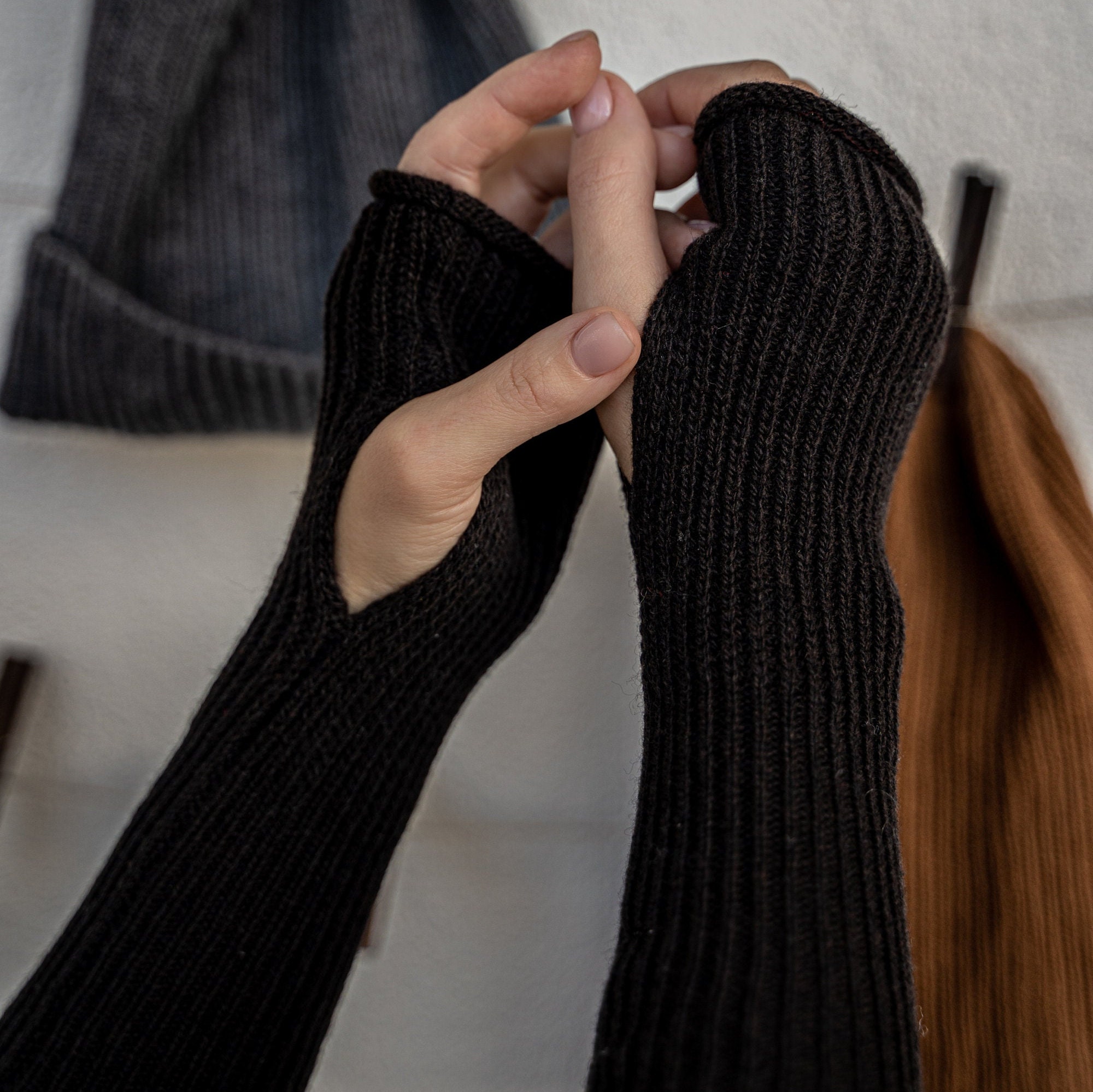 100% Cashmere Guanti a Maglia Senza Dita, Morbida Caldo Guanto Mezze Dita con Foro per Pollice per Donna Uomo, Unisex Muffole Dita Scoperte Scaldamani a Maglia Inverno per Studio Lavoro White
