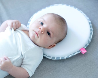 Oreiller bébé ergonomique contre la plagiocéphalie à tête plate avec mousse à mémoire de forme et coton Oeko-Tex de MOTHERHOOD