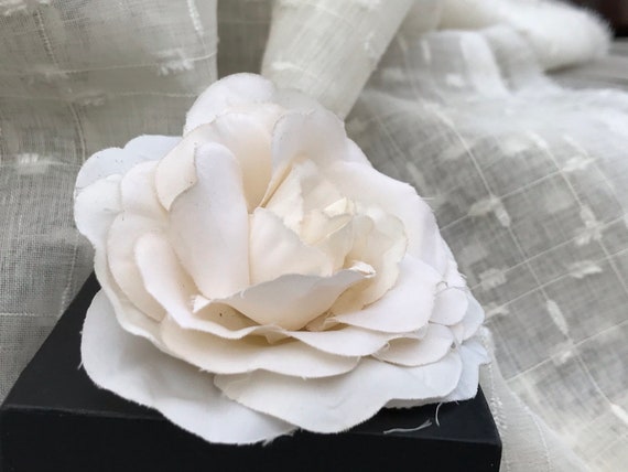 Vintage Handmade White Fabric Rose Brooch, for co… - image 5