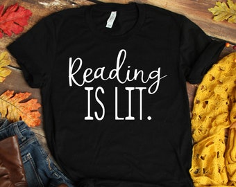 La lectura es Lit" Libro Club Regalos, Gusano libro, Libro Nerd, Bookworm Camiseta, Me encantan los libros, Camisa amante del libro, Regalo amante de la lectura, Camiseta literaria