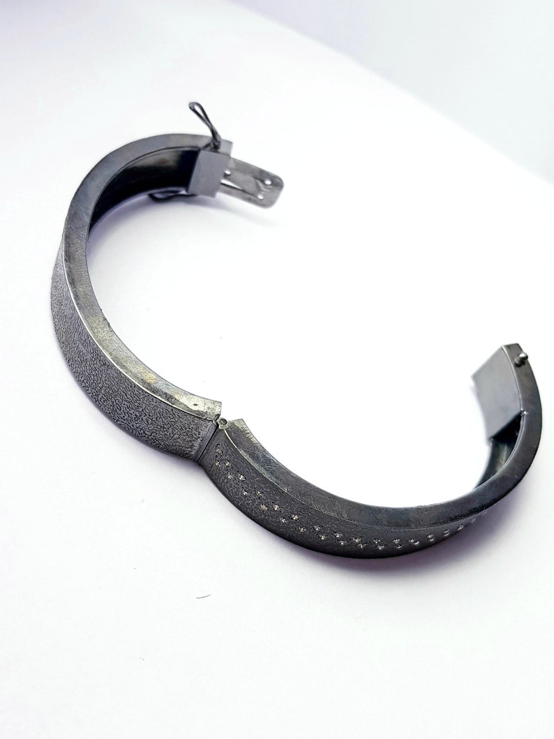 Uniqe handmade Rocecut pave diamond bangle 925 sterling silver rough frostik finish