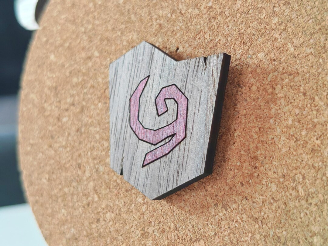 デクの盾の木製ピンバッジ：ゼルダの伝説、手作りRPGビデオゲーム