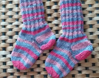 handgestrickt FL ca Baby-Merino Handarbeit Babysocken 9,0 cm Söckchen handgestrickt FL ca Baby-Merino Handarbeit Babysocken 9,0 cm Söckchen