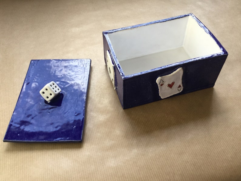 Box for players and gamblers image 2