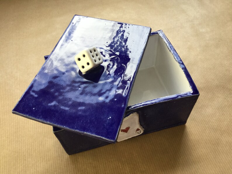 Box for players and gamblers image 4