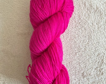 Pink, handgefärbt Wolle  für  Socken, Tücher usw.