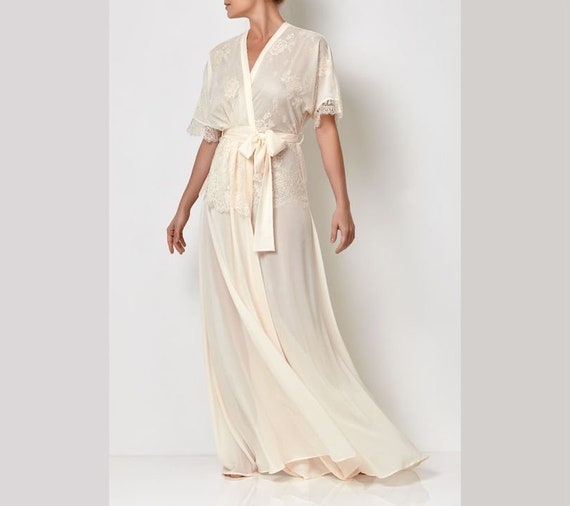 peignoir bridesmaid