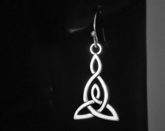 Celtic Motherhood Knot Earrings, Jewelry Gift for Mum, Clip-on or 925 Sterling Silver, Stainless Steel Stud, Lever Back Hoop Wire Hook, UK