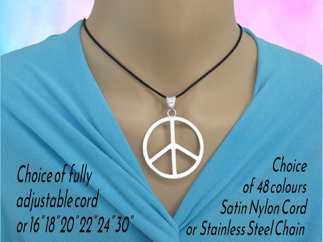 ●VVV● Peace Pendant Bead Necklace 21FWNK013MX PEACE PENDANT BEADS NEACKLACE - VVV | 60% - Asian Fashion