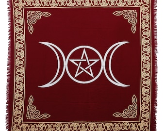 Mantel de altar con pentagrama de triple luna: lino rojo ladrillo con estampado dorado y plateado.