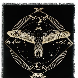 Mantel de altar de búho y águila, 100 % algodón, con estampado celestial metálico dorado y plateado, con flecos, hecho a mano por consignatarios indios.
