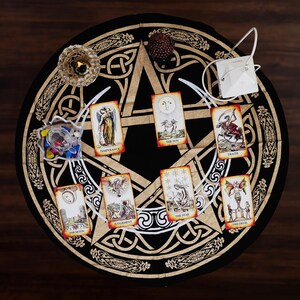 Handgemaakte Wicca altaarkleed: katoenen tafelkleed met pentagram en halve maan hekserij afbeelding 2