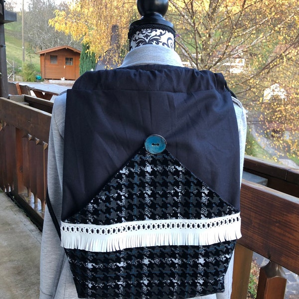 Rucksack schwarz/blau mit Aussentasche