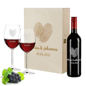 4-piece wine gift set with personalized engraving motif heart