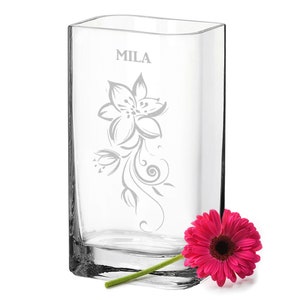 Leonardo flower vase with personalized engraving - birthday gift - glass vase for flowers - perfect for Mother&#39;s Day