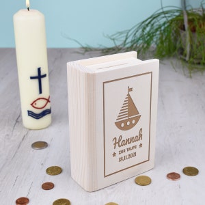 Money box with desired engraving - name engraving - made of pine wood - sustainable - gift for children - baptism, confirmation - motif sailing boat