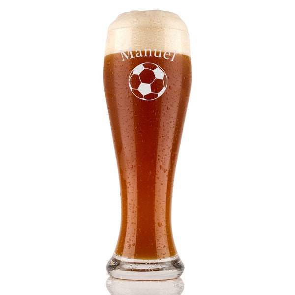 A personalized wheat beer glass including engraving...